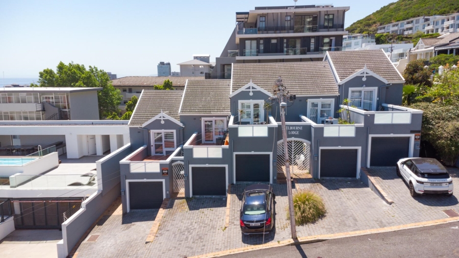 2 Bedroom Property for Sale in Sea Point Western Cape